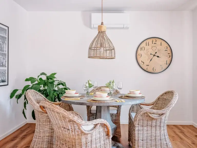 Dining table JADE