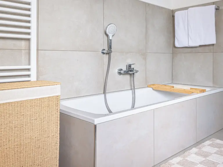 Sapphire Green Bathroom