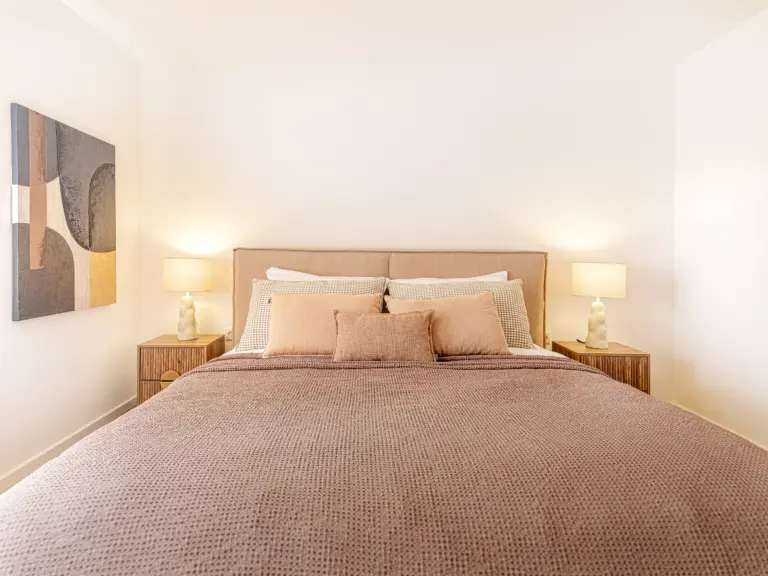 Sapphire White master bedroom