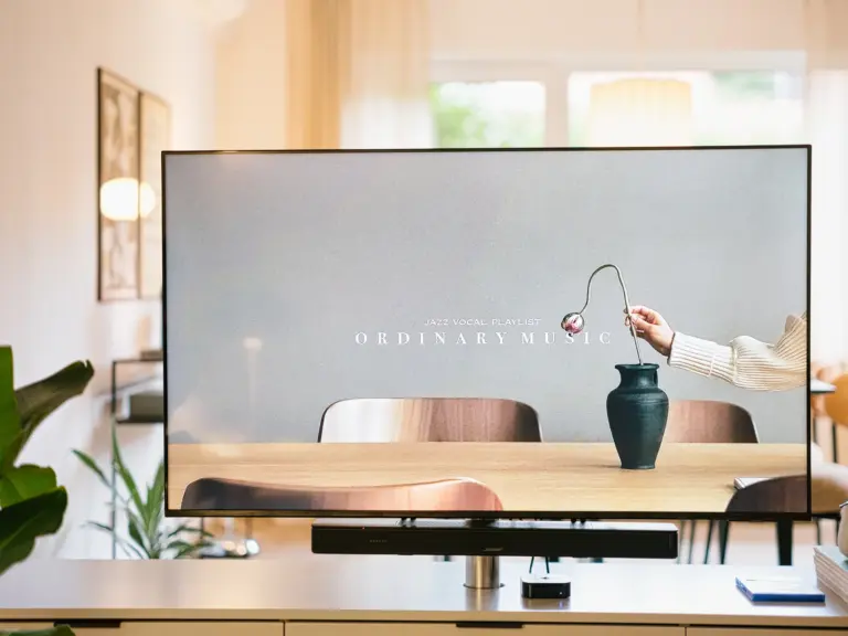 Smart TV setup with modern entertainment system at Stay Eden TOPAZ GREEN near Ramstein Air Base.
